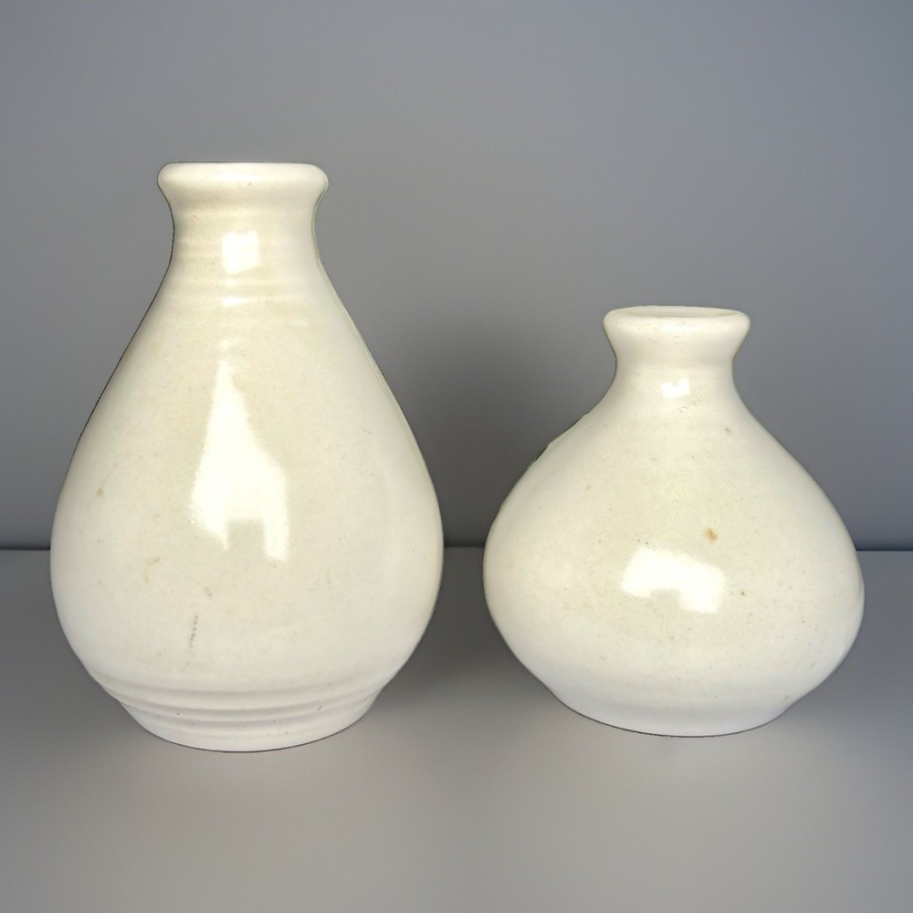 Metlox Poppytrail  Sculptured Grape Salt & Pepper Shakers - Picture 3 of 5